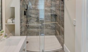 2367 Central Ave, Alton, IL 62002
