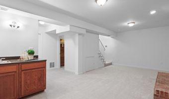 8223 TREEBROOKE Ln, Alexandria, VA 22308