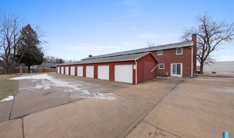 101 N Pipestone St 4, Brandon, SD 57005