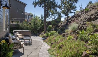 63089 Dakota Dr, Bend, OR 97701