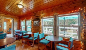 5696 Steubenville Rd SE, Amsterdam, OH 43903