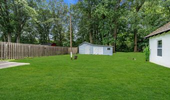 833 Lincoln St, Middletown, NJ 07748