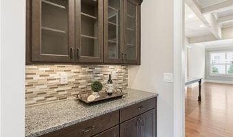 805 Creekside Trl, Alpharetta, GA 30004