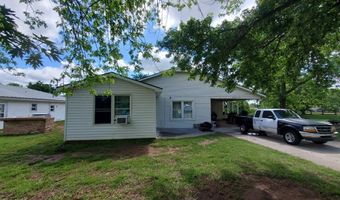 649 A St, Arapaho, OK 73620