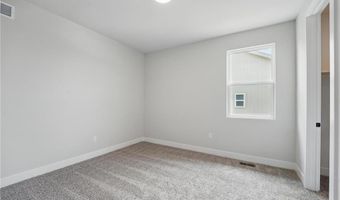 1617 Grayhawk Dr, Basehor, KS 66007