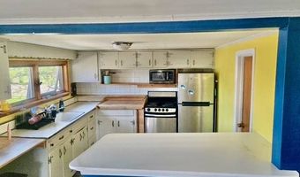 280 S Bayview Ave, Amityville, NY 11701