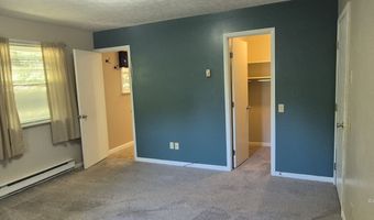 7930 Rolling Hills Dr, Athens, OH 45701
