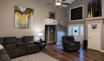 409 Brittany Ct, Aurora, MO 65605