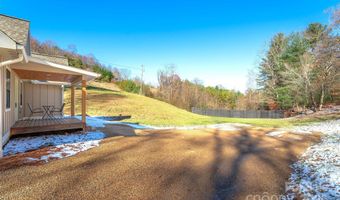 15 Eaglebear Dr, Asheville, NC 28806