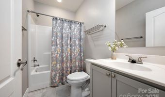 209 Patriots Dr, Asheville, NC 28805