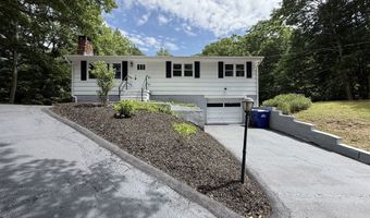 41 Piscitello Dr, Branford, CT 06405