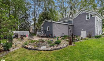 4646 Howland, Almont, MI 48003