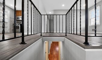 8012 FRYE Rd, Alexandria, VA 22309