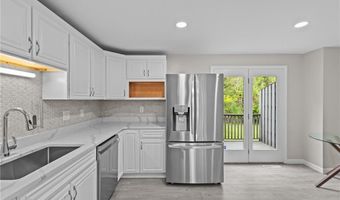 47 Morgan Ave 29, Johnston, RI 02919