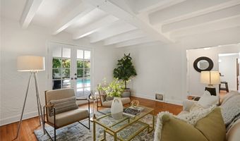 6438 Ivarene Ave, Los Angeles, CA 90068