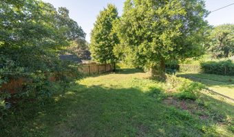2428 S DAKOTA Ave NE, Washington, DC 20018