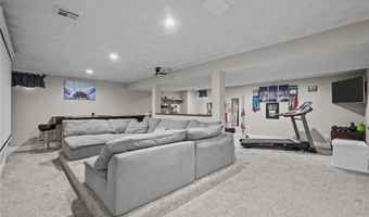 105 Amy Dr, Cranston, RI 02921