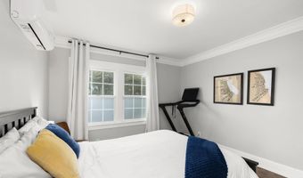 2952 Rosecrans St, San Diego, CA 92106