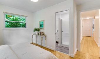 2420 N TAYLOR St, Arlington, VA 22207