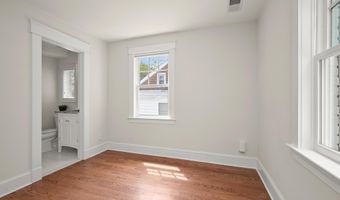 3118 17TH St N, Arlington, VA 22201