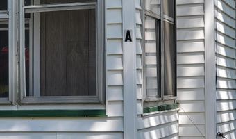 60 Summit St, Baileyville, ME 04694