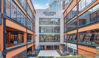 901 N MONROE St 1013, Arlington, VA 22201