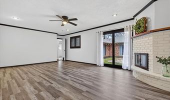 2318 Dorchester Dr, Bartlesville, OK 74006