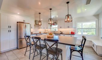 636 E 9th Ave, Escondido, CA 92025
