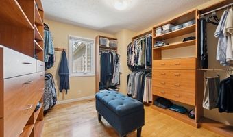 985 Goldenrod Trl, Aurora, OH 44202