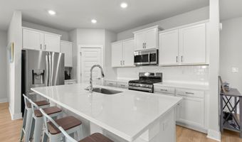 12592 Whitcomb Cir, Athens, AL 35613