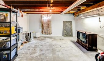3448 Meridocia St, Alton, IL 62002