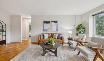 3000 SPOUT RUN Pkwy D212, Arlington, VA 22201