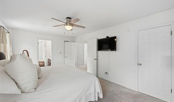 501 Oak Leaf Manor Ct, Ballwin, MO 63021