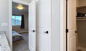 39 Harmony St, Buffalo, WY 82834