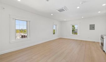 08 Melrose St 8, East Greenwich, RI 02818