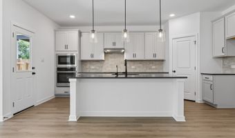 310 Brood Dr, Adkins, TX 78101