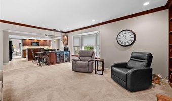 551 Lering Ct, Ballwin, MO 63011
