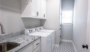1610 Cherrie St, Centerton, AR 72719