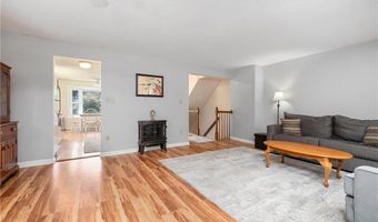 200 Heroux Blvd 908, Cumberland, RI 02864