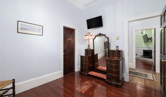 78 Coggeshall Ave 3, Newport, RI 02840