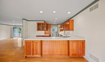 151 S Main St, Allentown, NJ 08501
