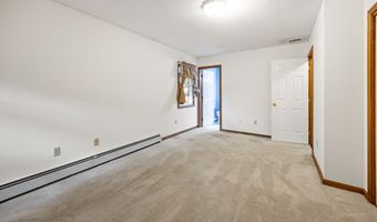 14 Colonial Ct, Cheshire, CT 06410