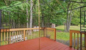 63 Fox Hill Rd, Albrightsville, PA 18210