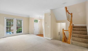 5569 JOWETT Ct, Alexandria, VA 22315