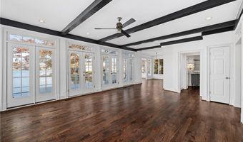 135 Staghound Ct, Alpharetta, GA 30005