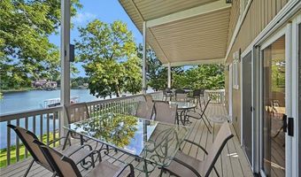 1066 Lake Viking Ter, Altamont, MO 64620