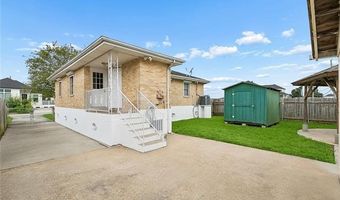 401 LLAMA Dr, Arabi, LA 70032