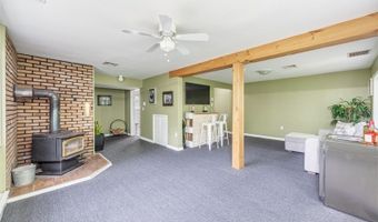 5 Emerald Dr, Alloway, NJ 07422