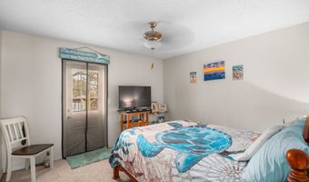 67 W 8TH St, Atlantic Beach, FL 32233