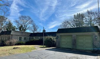 33 Overlook Dr, Madison, CT 06443